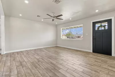 3112 N 37th Avenue, Phoenix, AZ 85019 - Photo 15