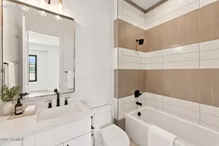 608 E Leisure Ln, Phoenix, AZ 85086 - Photo 27