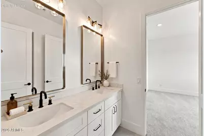 608 E Leisure Lane, Phoenix, AZ 85086 - Photo 23
