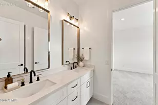 608 E Leisure Ln, Phoenix, AZ 85086 - Photo 23