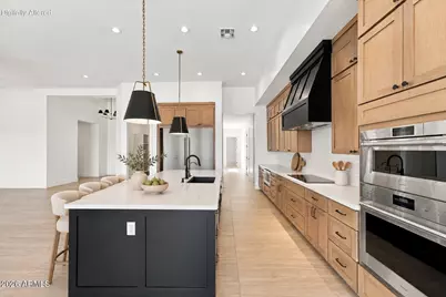 608 E Leisure Lane, Phoenix, AZ 85086 - Photo 11