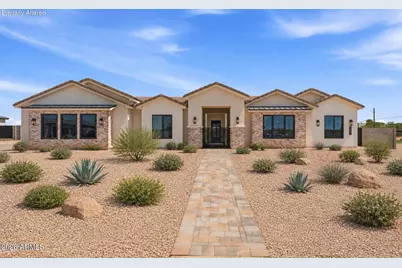 608 E Leisure Lane, Phoenix, AZ 85086 - Photo 1
