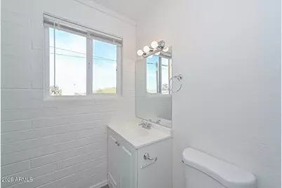 730 E Siesta Drive #1, Phoenix, AZ 85042 - Photo 9