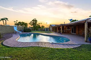 19 E Canterbury Ct, Phoenix, AZ 85022 - Photo 37