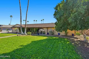 19 E Canterbury Ct, Phoenix, AZ 85022 - Photo 1
