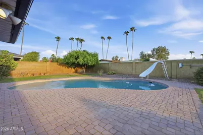19 E Canterbury Court, Phoenix, AZ 85022 - Photo 35