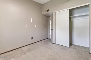 542 E Oraibi Dr, Phoenix, AZ 85024 - Photo 17