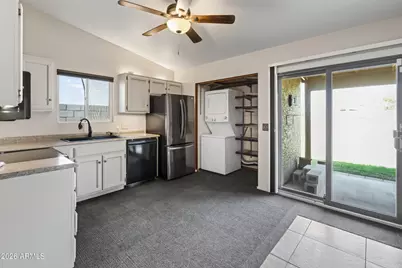 542 E Oraibi Drive, Phoenix, AZ 85024 - Photo 21