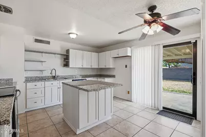 3449 W Mauna Loa Lane, Phoenix, AZ 85053 - Photo 17