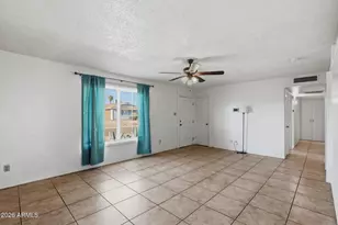 3449 W Mauna Loa Ln, Phoenix, AZ 85053 - Photo 5