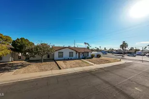 3449 W Mauna Loa Ln, Phoenix, AZ 85053 - Photo 29