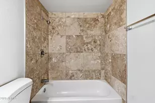 3449 W Mauna Loa Ln, Phoenix, AZ 85053 - Photo 11