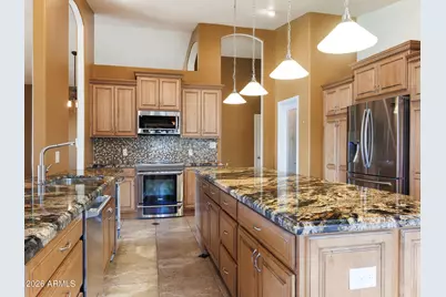 2081 N Pebble Beach Drive, Casa Grande, AZ 85122 - Photo 15