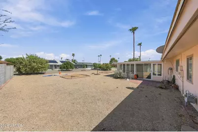 10210 W Twin Oaks Drive, Sun City, AZ 85351 - Photo 27