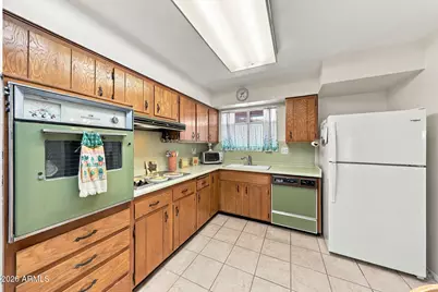 10210 W Twin Oaks Drive, Sun City, AZ 85351 - Photo 3