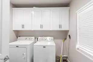 1645 W Willetta St, Phoenix, AZ 85007 - Photo 27