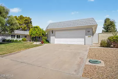 10416 W Hutton Drive, Sun City, AZ 85351 - Photo 33