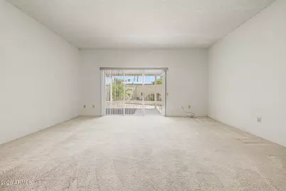 10416 W Hutton Drive, Sun City, AZ 85351 - Photo 13