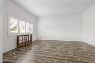 10416 W Hutton Dr, Sun City, AZ 85351 - Photo 7