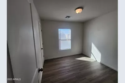 158 W Taylor Avenue, Coolidge, AZ 85128 - Photo 9