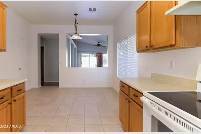 9828 E Knowles Avenue, Mesa, AZ 85209 - Photo 3