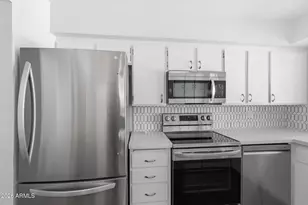 232 E Ellis Dr, Tempe, AZ 85282 - Photo 21