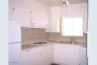 8213 E Northland Drive, Scottsdale, AZ 85251 - Photo 11
