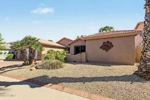 5793 S Amberwood Dr, Sun Lakes, AZ 85248 - Photo 1