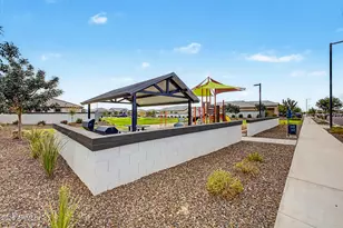 15587 W Kendall St, Goodyear, AZ 85338 - Photo 5