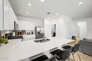 15587 W Kendall St, Goodyear, AZ 85338 - Photo 7
