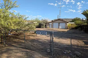20300 E Emerald Dr, Black Canyon City, AZ 85324 - Photo 1