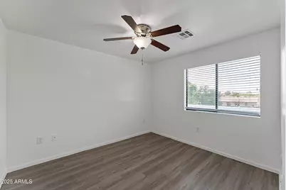 3065 N 67th Avenue #Apt 221, Phoenix, AZ 85033 - Photo 5