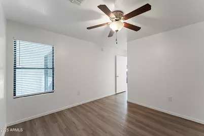 3065 N 67th Avenue #Apt 112, Phoenix, AZ 85033 - Photo 13