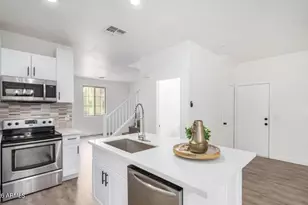 7827 W Cypress St, Phoenix, AZ 85035 - Photo 11