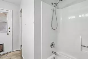 2460 E Claire Dr, Phoenix, AZ 85032 - Photo 25