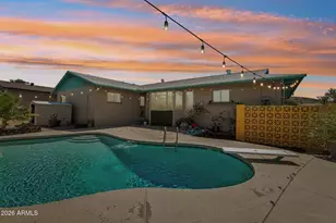 2460 E Claire Dr, Phoenix, AZ 85032 - Photo 1