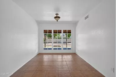 5531 W Beryl Avenue, Glendale, AZ 85302 - Photo 7