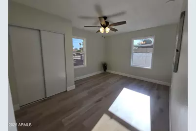 2710 E Amelia Avenue, Phoenix, AZ 85016 - Photo 11