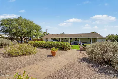 4340 E Vermont Avenue, Phoenix, AZ 85018 - Photo 21