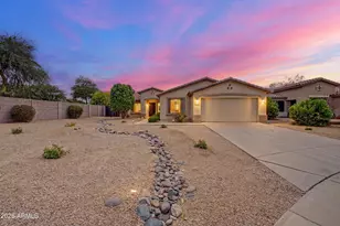 2511 E Toledo Ct, Gilbert, AZ 85295 - Photo 3