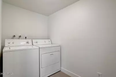 8404 N 32nd Ave Avenue, Phoenix, AZ 85051 - Photo 15
