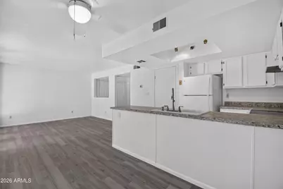18811 N 19th Avenue #1024, Phoenix, AZ 85027 - Photo 7