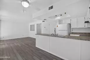 18811 N 19th Ave, Phoenix, AZ 85027 - Photo 7