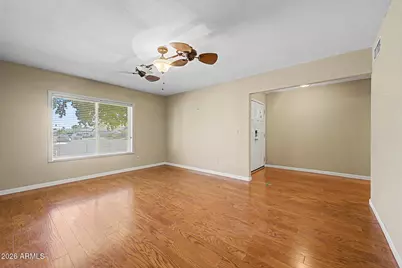 11243 N 58th Drive, Glendale, AZ 85304 - Photo 5