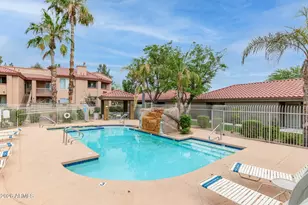 2929 W Yorkshire Dr, Phoenix, AZ 85027 - Photo 43