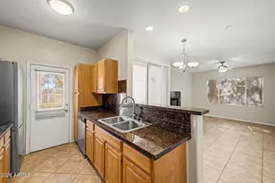 2929 W Yorkshire Dr, Phoenix, AZ 85027 - Photo 13