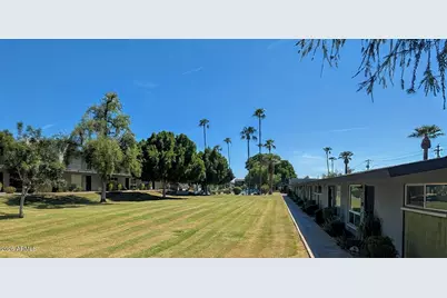 7141 N 16th Street #10, Phoenix, AZ 85020 - Photo 1
