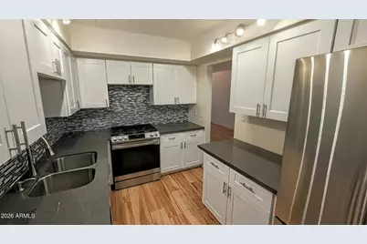 7141 N 16th Street #10, Phoenix, AZ 85020 - Photo 5
