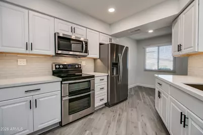 19059 N Star Ridge Drive, Sun City West, AZ 85375 - Photo 9