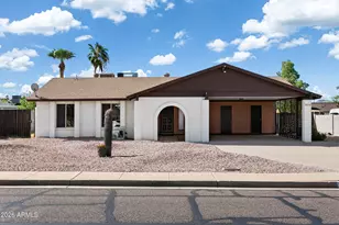 841 E Paradise Ln, Phoenix, AZ 85022 - Photo 1